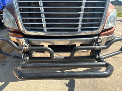 Freightliner Cascadia Front Bumper