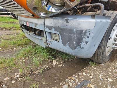 Freightliner Century Class 120 Front Bumper for a Freightliner C120 Century