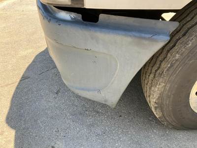 Freightliner Century Class 120 Front Bumper for a Freightliner C120 Century