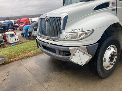 International DuraStar 4300 Front Bumper for a International Durastar (4300)