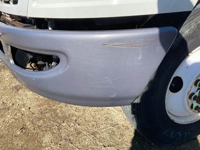 International DuraStar 4400 Front Bumper for a International Durastar (4400)