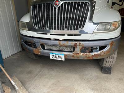 International DuraStar 4400 Front Bumper for a International Durastar (4400)