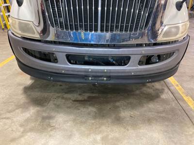 International TranStar 8600 Front Bumper for a International Transtar (8600)
