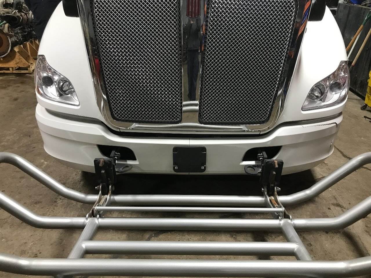 2021 Kenworth T680 Front Bumper For Sale Des Moines, IA 25630024