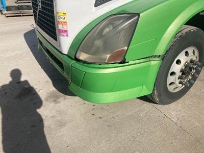 Volvo VNL Front Bumper