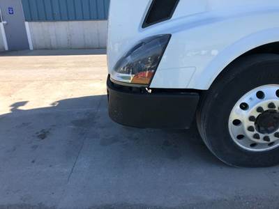 Volvo VNL Front Bumper