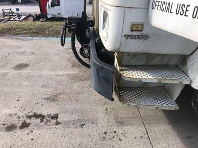 Volvo WX Front Bumper