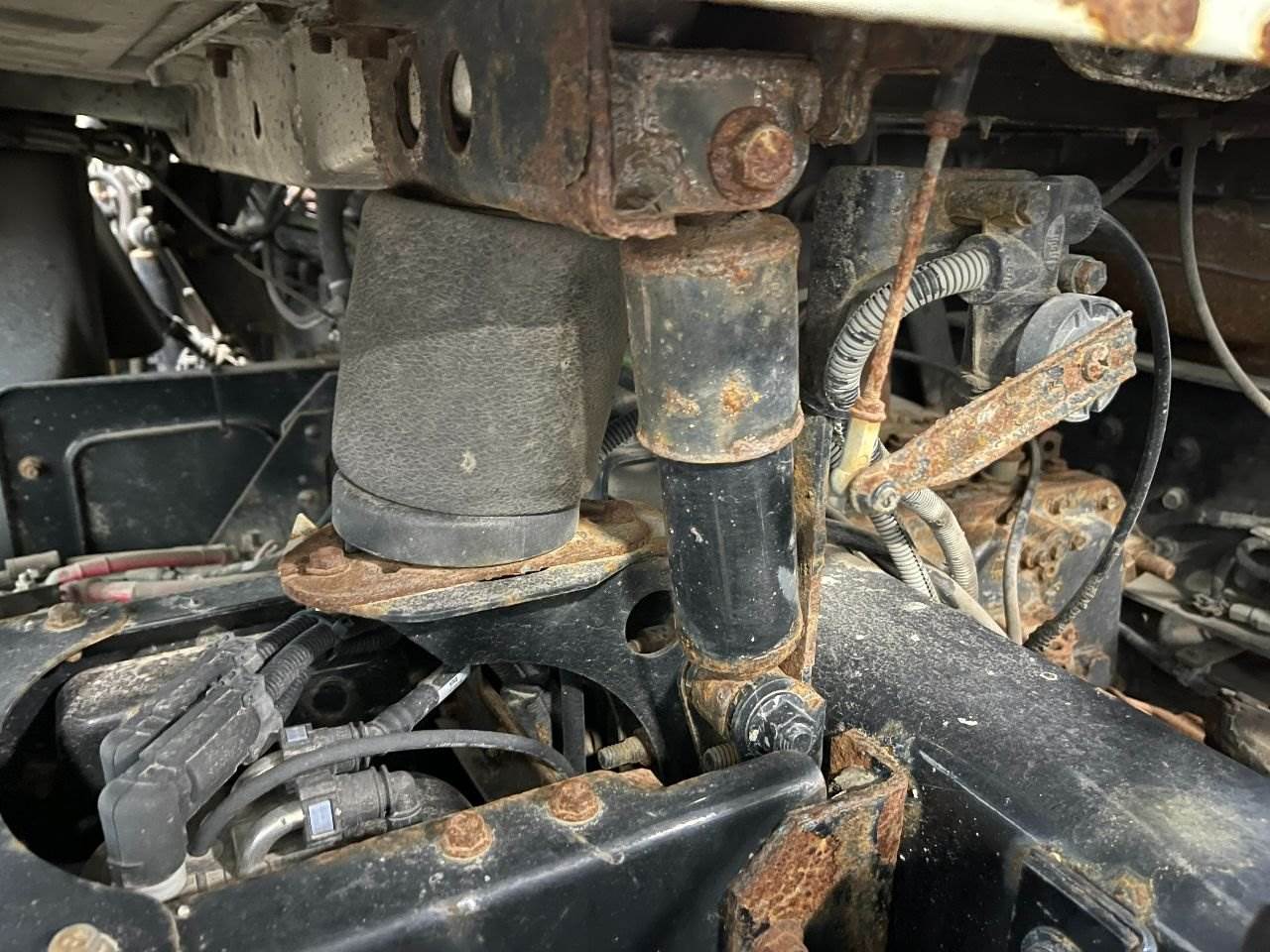 2013 Mack CXU Cab Suspension For Sale Winimac, IN 25260899