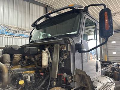 Caterpillar CT660 Cab Assembly