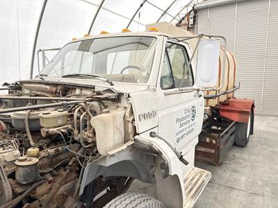 Ford F-800 Cab Assembly for a Ford F800