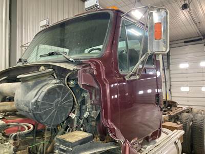 Ford L9513 Cab Assembly