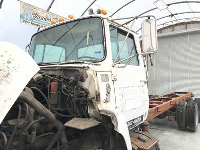 Ford LN8000 Cab Assembly for a Ford LN7000