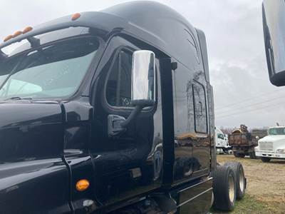 Freightliner Cascadia Cab Assembly