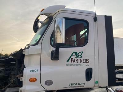 Freightliner Cascadia Cab Assembly