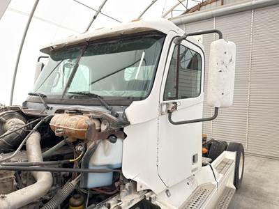 Freightliner Century Class 112 Cab Assembly for a Freightliner C112 Century