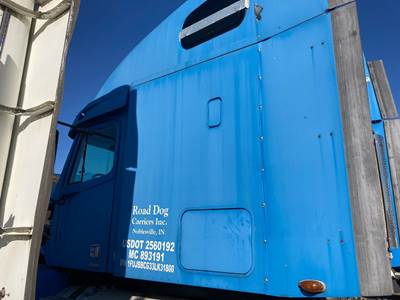 Freightliner Century Class 120 Cab Assembly for a Freightliner C120 Century