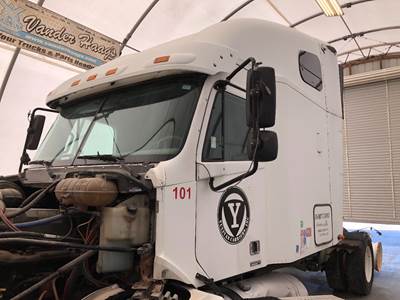 Freightliner Columbia 120 Cab Assembly