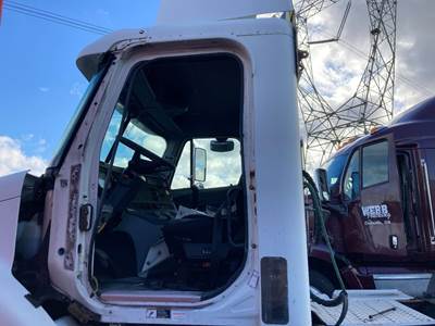 Freightliner Columbia 120 Cab Assembly