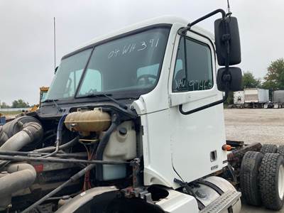 Freightliner Columbia 120 Cab Assembly