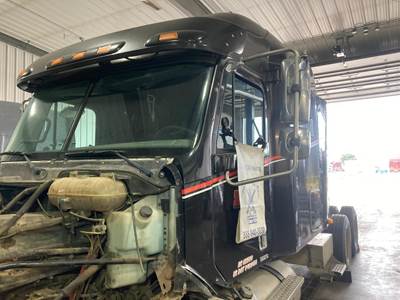 Freightliner Columbia 120 Cab Assembly