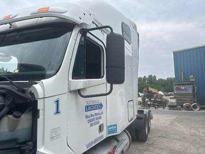 Freightliner Columbia 120 Cab Assembly