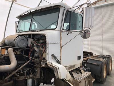 Freightliner FLD112 Cab Assembly