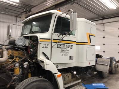 Freightliner FLD112 Cab Assembly