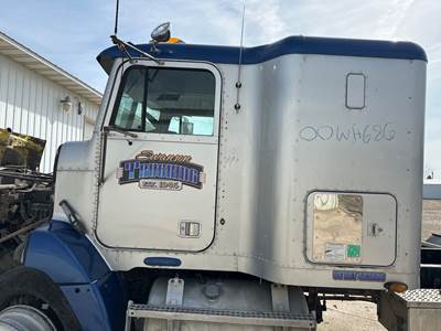 Freightliner FLD112 Cab Assembly