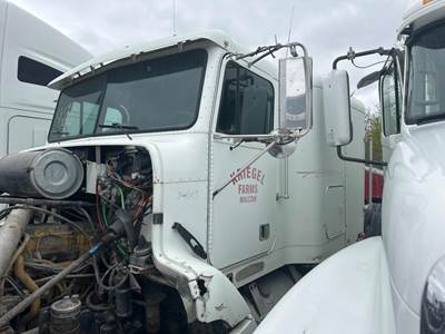 Freightliner FLD112 Cab Assembly