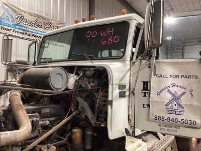 Freightliner FLD120 Cab Assembly