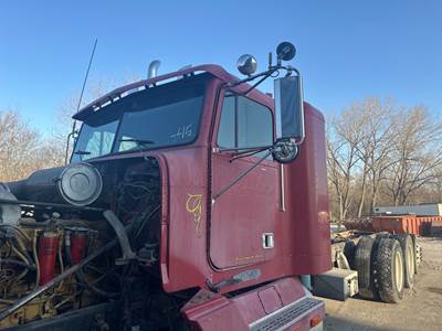 Freightliner FLD120 Cab Assembly