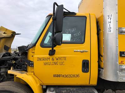 International DuraStar 4300 Cab Assembly for a International Durastar (4300)