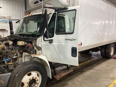 International DuraStar 4300 Cab Assembly for a International Durastar (4300)