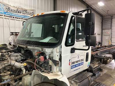 International DuraStar 4300 Cab Assembly for a International Durastar (4300)