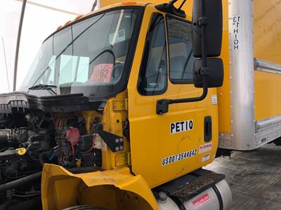 International DuraStar 4300 Cab Assembly for a International Durastar (4300)