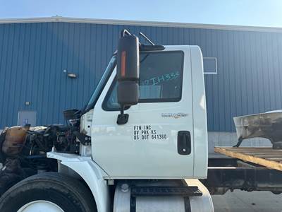 International DuraStar 4300 Cab Assembly for a International Durastar (4300)