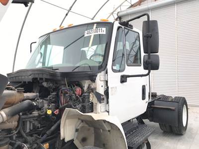International DuraStar 4400 Cab Assembly for a International Durastar (4400)