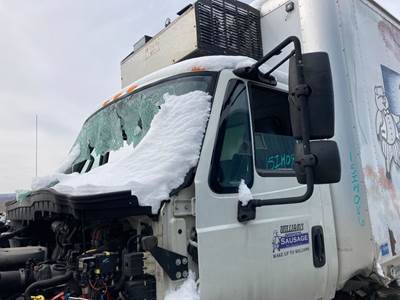 International DuraStar 4400 Cab Assembly for a International Durastar (4400)