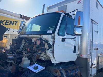 International DuraStar 4400 Cab Assembly for a International Durastar (4400)