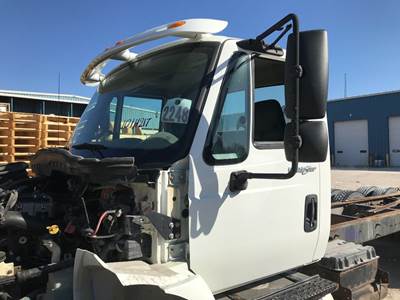 International DuraStar 4400 Cab Assembly for a International Durastar (4400)