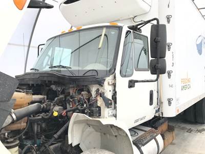 International DuraStar 4400 Cab Assembly for a International Durastar (4400)