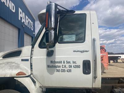 International DuraStar 4400 Cab Assembly for a International Durastar (4400)