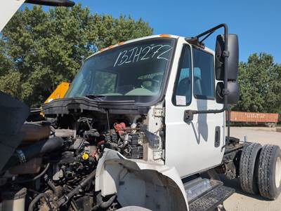 International DuraStar 4400 Cab Assembly for a International Durastar (4400)