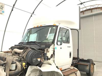 International TranStar 8600 Cab Assembly for a International Transtar (8600)