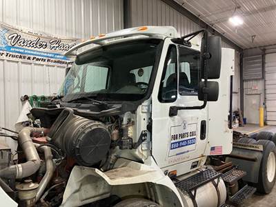 International TranStar 8600 Cab Assembly for a International Transtar (8600)