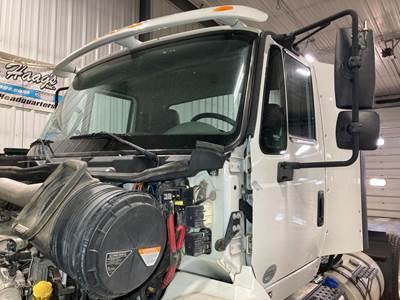 International TranStar 8600 Cab Assembly for a International Transtar (8600)