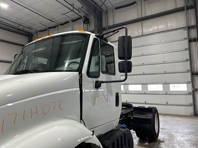 International TranStar 8600 Cab Assembly for a International Transtar (8600)