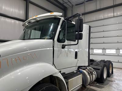 International TranStar 8600 Cab Assembly for a International Transtar (8600)