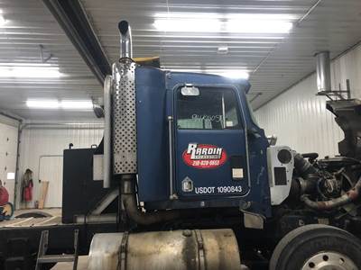 Kenworth T600 Cab Assembly