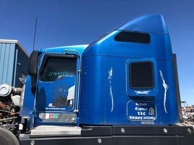 Kenworth T600 Cab Assembly